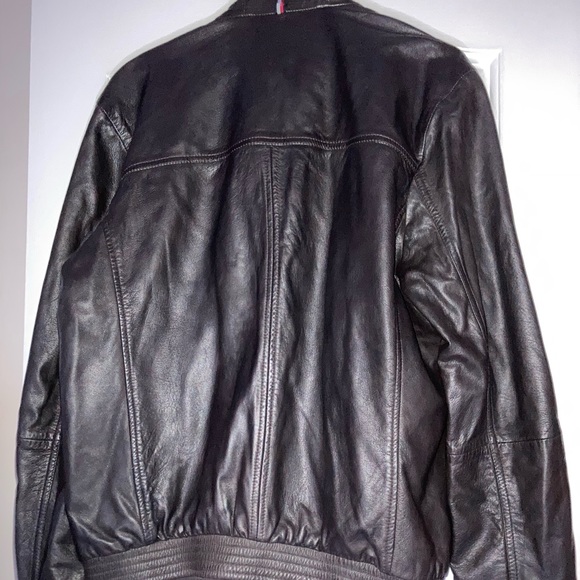 Tommy Hilfiger genuine leather jacket - Picture 2 of 3